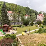 Nad Slikovkou 4*