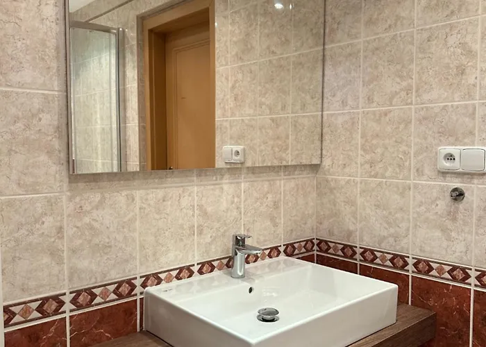 Nad Slikovkou 4*